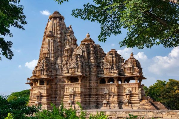 מקדשים אירוטיים קג׳וראו הודו